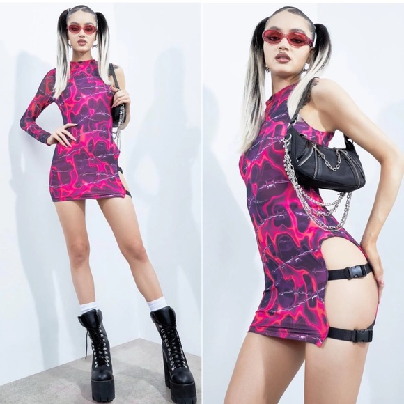 DOLLS KILL POSTER GRL HIGH RISK HOTTIE BODYCON DRESS - Picture 1 of 10